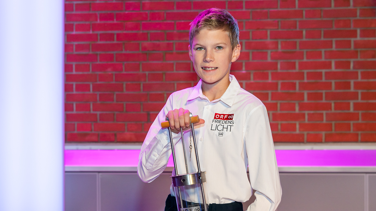 Florian mit Friedenslicht